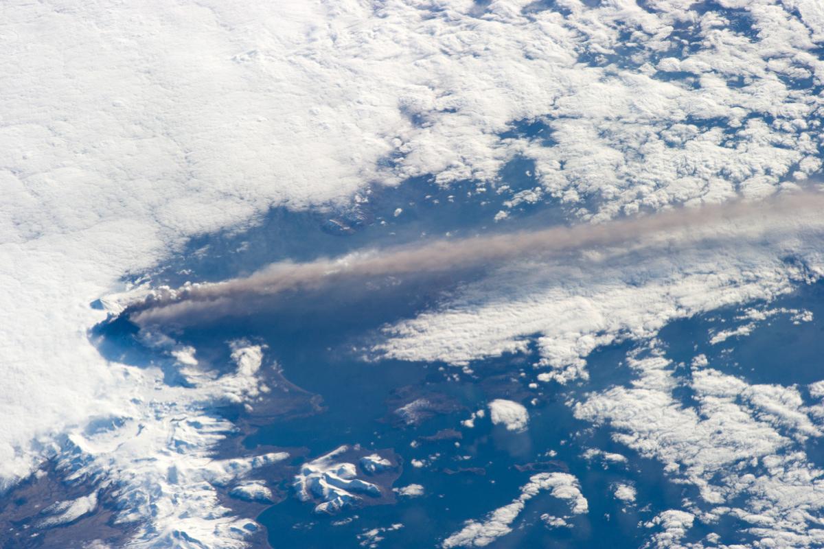 The eruption of Alaska’s Pavlof Volcano as seen from the International Space Station May 18, 2013. The volcano’s ash cloud rose to 20,000 feet and extended over hundreds of miles of the northern Pacific Ocean. Credit: NASA/ISS Crew Earth Observations experiment and Image Science and Analysis Laboratory, Johnson Space Center 