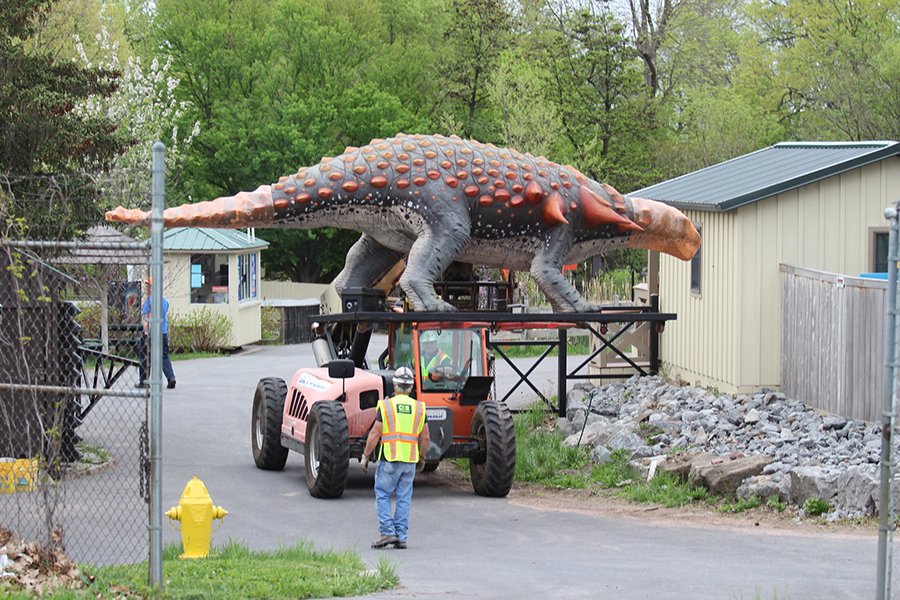 Dinosaur Edmontonia was among the first dinosaurs unloaded at the zoo Monday.